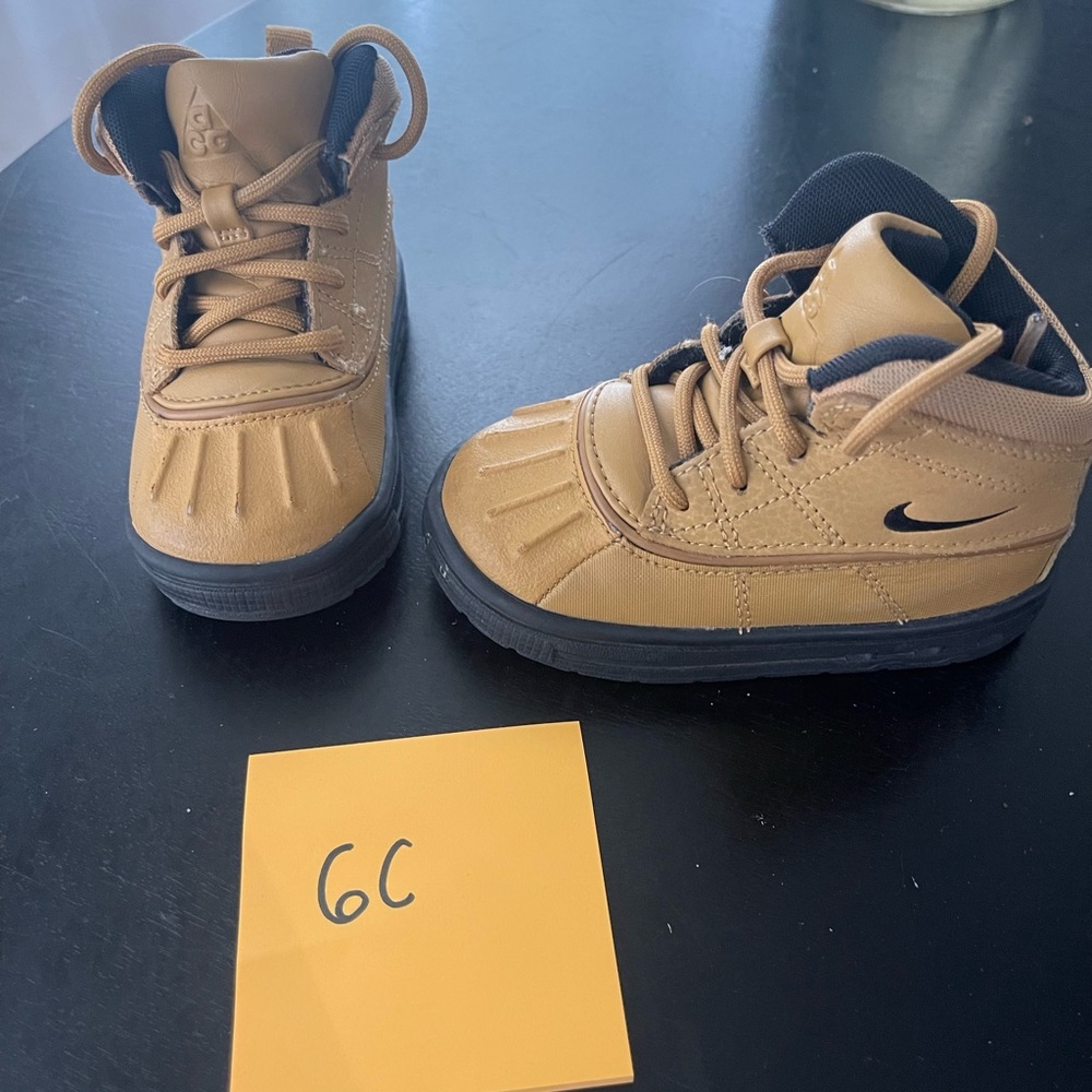 Nike Kids Woodside Boots
